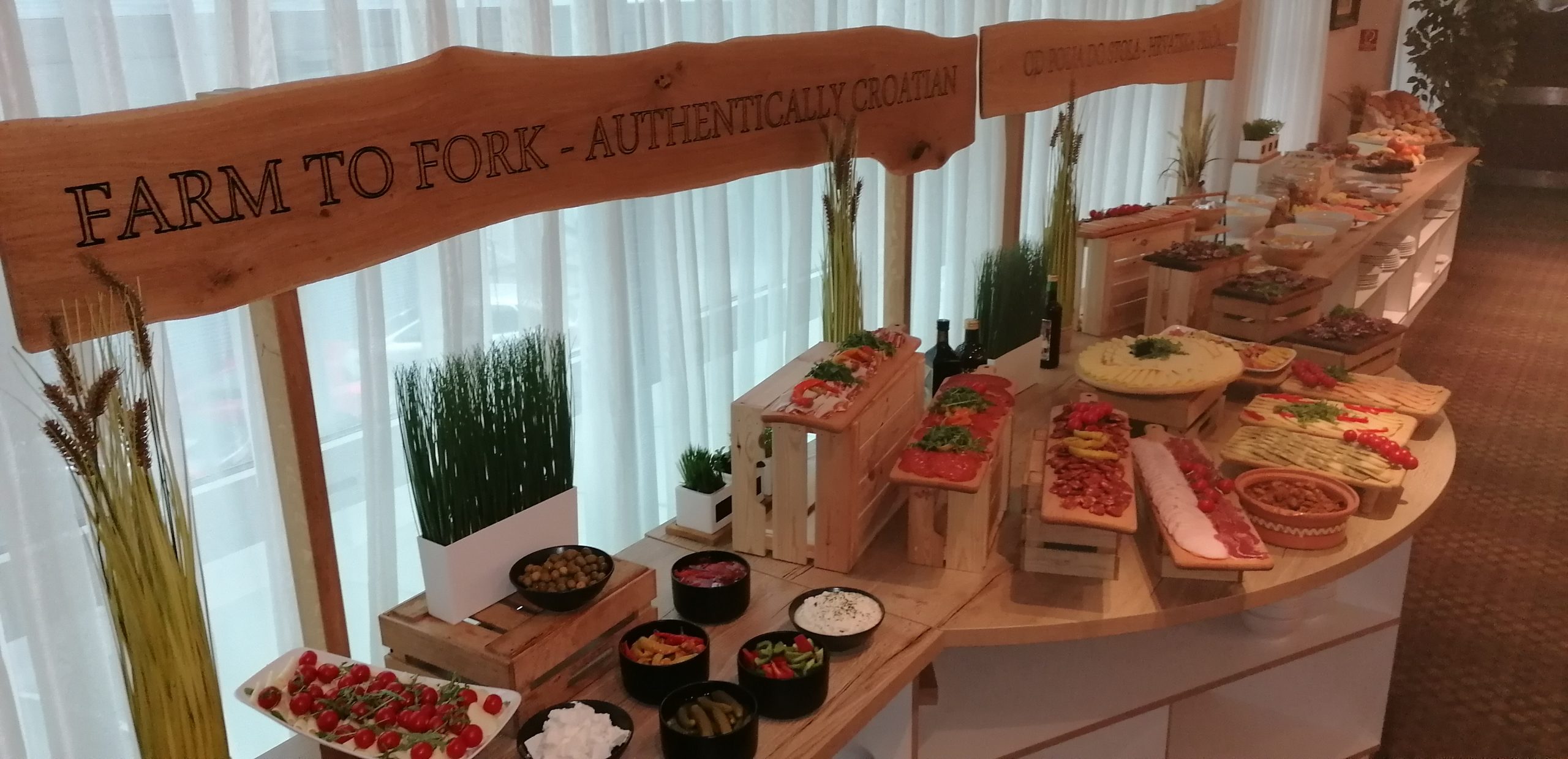 Bogati buffet doručak u Hotelu Aristos Zagreb
